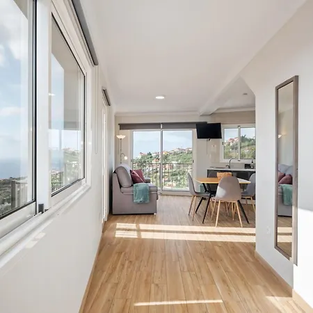 Casa Da Feira - Located In A Peaceful Area With Sea Views *
