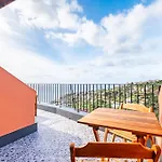 Casa Da Feira - Located In A Peaceful Area With Sea Views *